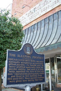 Plaque in front of the building that once was home to Cayce’s studio in Selma, Alabama.