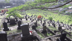 Manoa Chinese Cemetery in Honolulu
