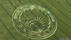 Crop Circle spotted in 2009 near Silbury Hill in Wiltshire