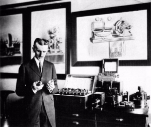 Tesla in his New York City Office in 1916. Courtesy of Rare Historical Photos via https://rarehistoricalphotos.com/nikola-tesla-old-photos/